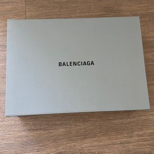 Balenciaga empty shoe box
